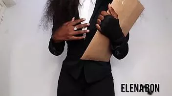 Play Black girl mastubating in the office