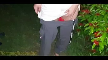 play আমার কিশোর সৎ বোনের সাথে আউটডোর সেক্স
