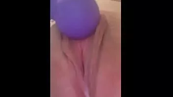 play أمي تحب السعادة لي ونفسها إنها ساخنة جدًا