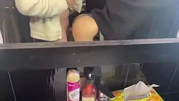 play Pelacur berhubungan seks di toilet klub
