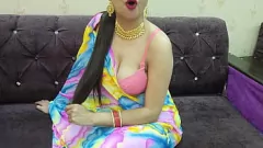 Jouer Desi Indian Bhabhi initie Devar dans l'expérience de sari classée X