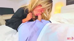 Afspelen De eerste anale ervaring van Cheerleader Teen met Big Dick Stepbro