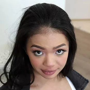 Star du porno Paisley Paige