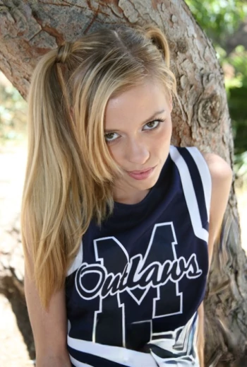 Pornostar Nicole Ray